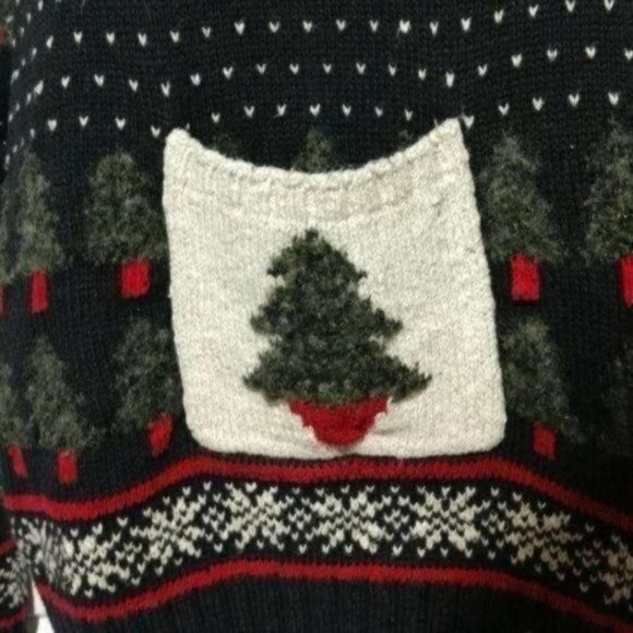 Northern Isles Christmas sweater medium tree - Picture 3 of 5